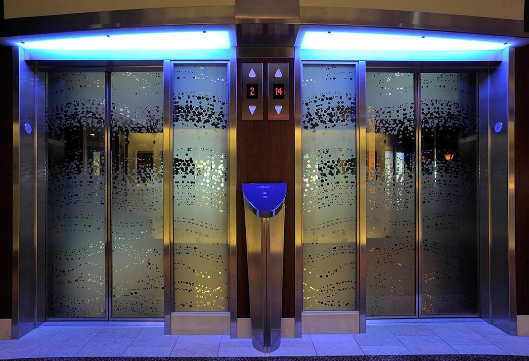 img_celebrity-eclipse-1_1070x730