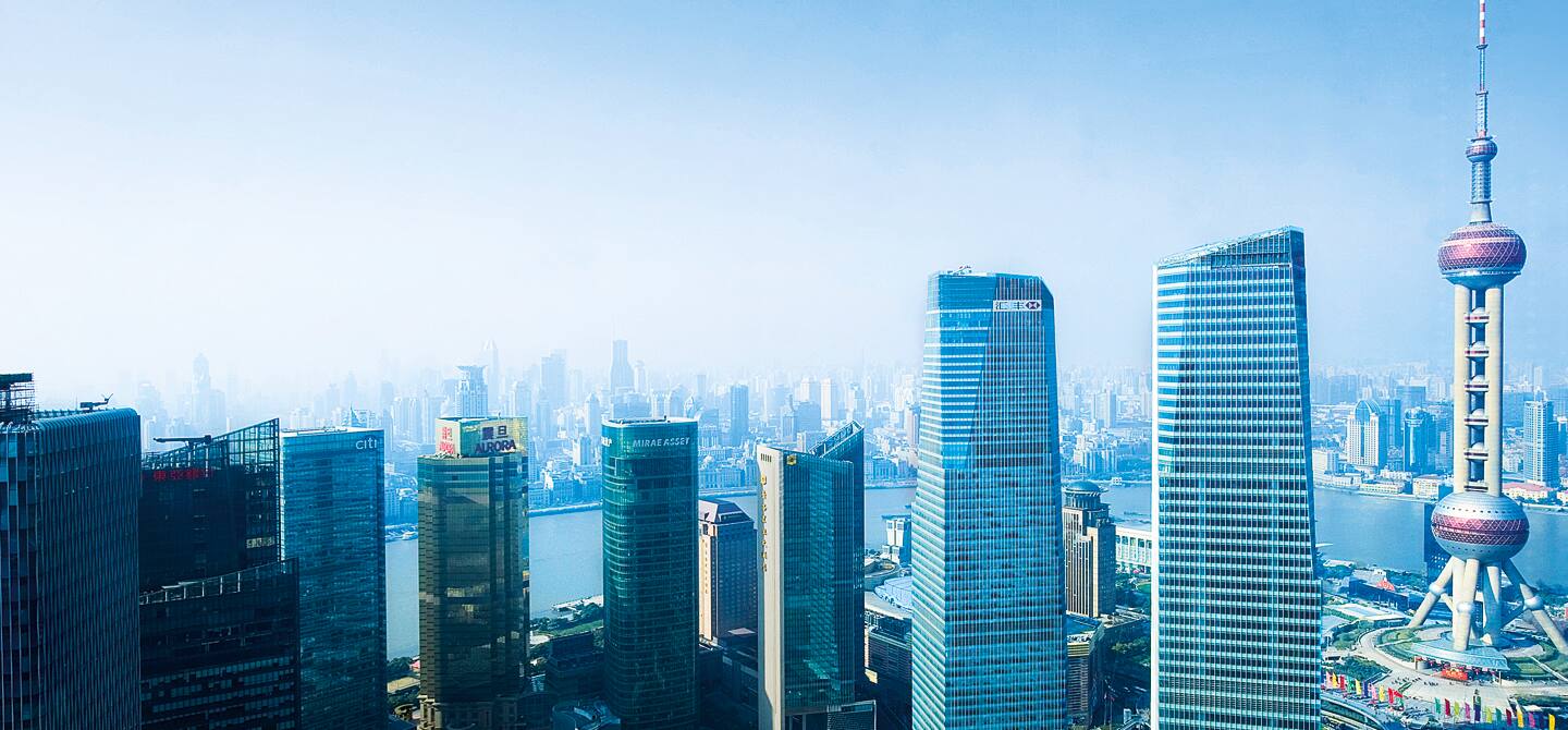 hero_references_International Finance Center_1440x670