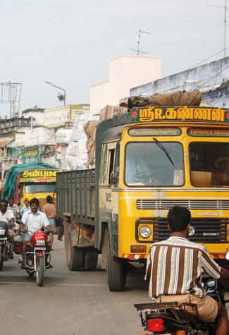 อุบัติเหตุบนท้องถนนในอินเดียได้คร่าคน 1 ชีวิตในทุกๆ 4 นาที