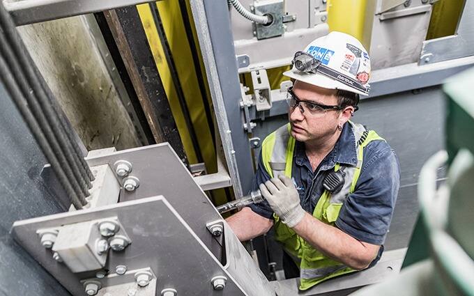 การติดตั้งลิฟต์โดยสาร