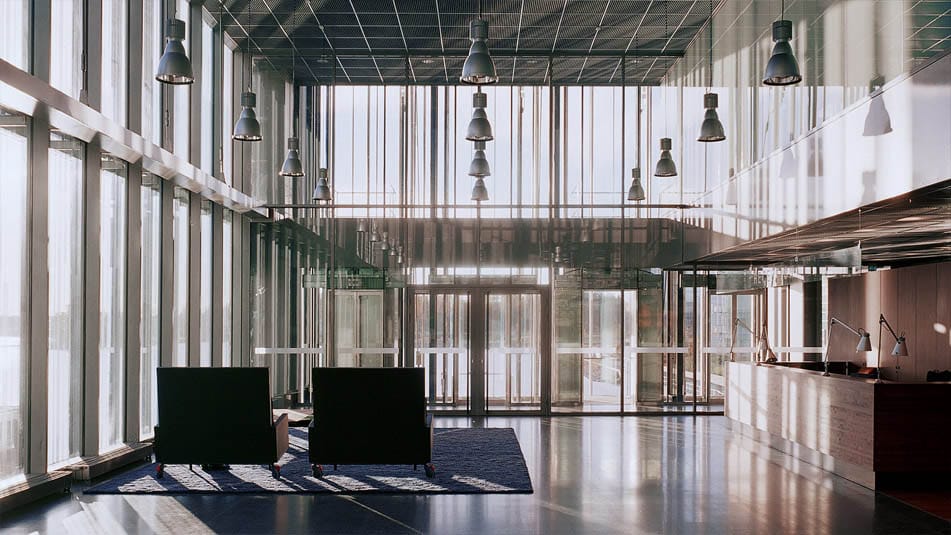 img_Kone office lobby_contact